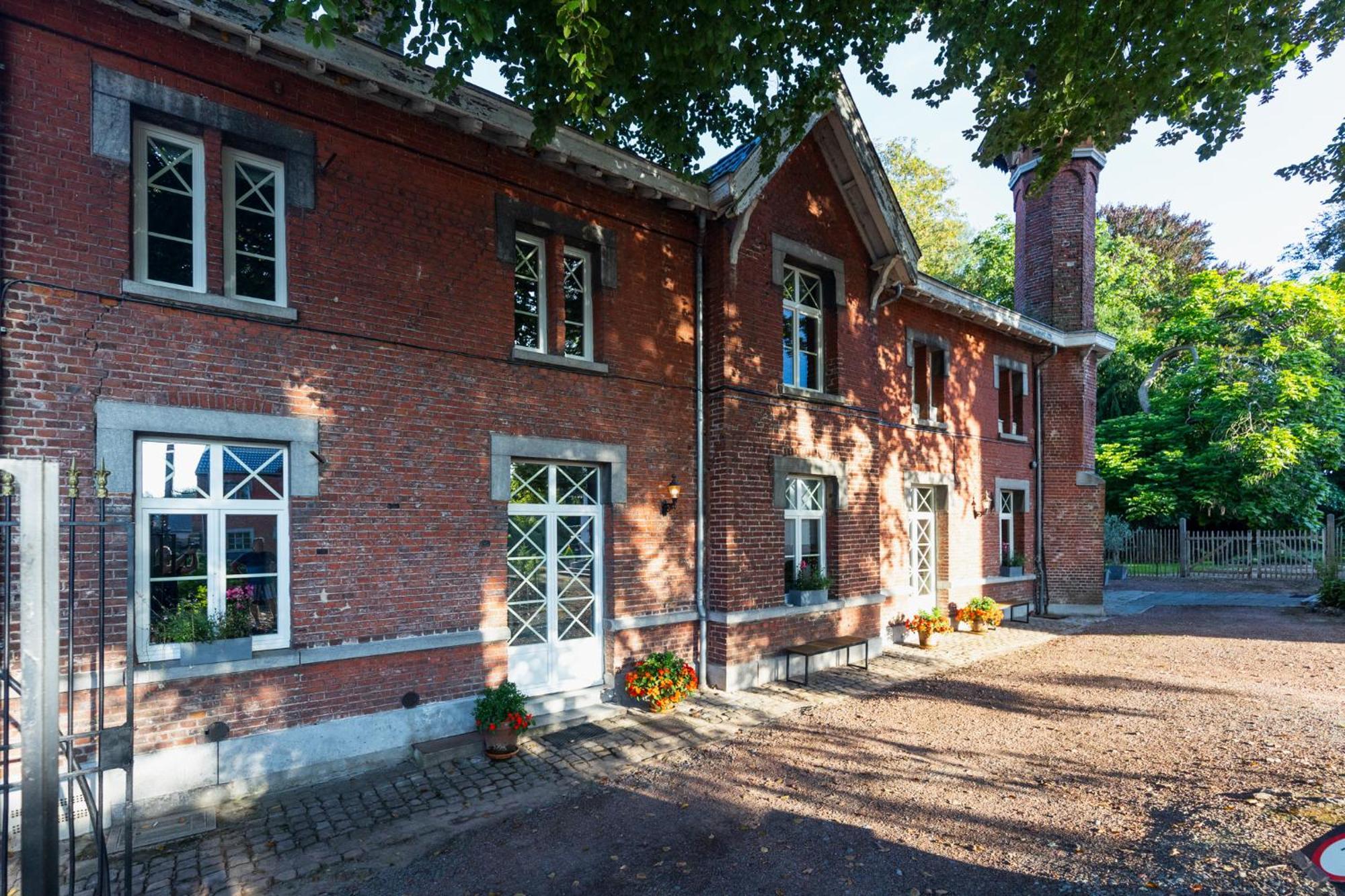 Chateau La Fontaine - Stylish Manor - Environment Appartamento Mons